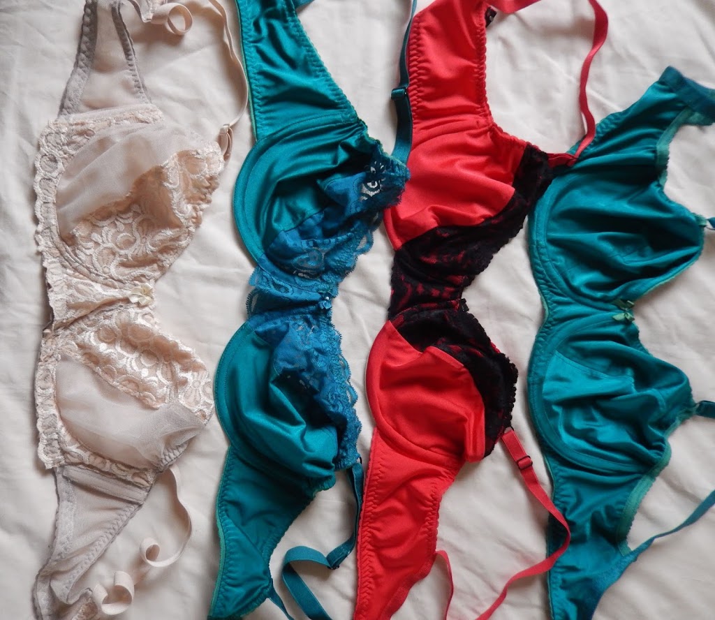 Bra-makers Supply | 300 Ottawa St N, Hamilton, ON L8H 3Z9, Canada | Phone: (905) 538-1396