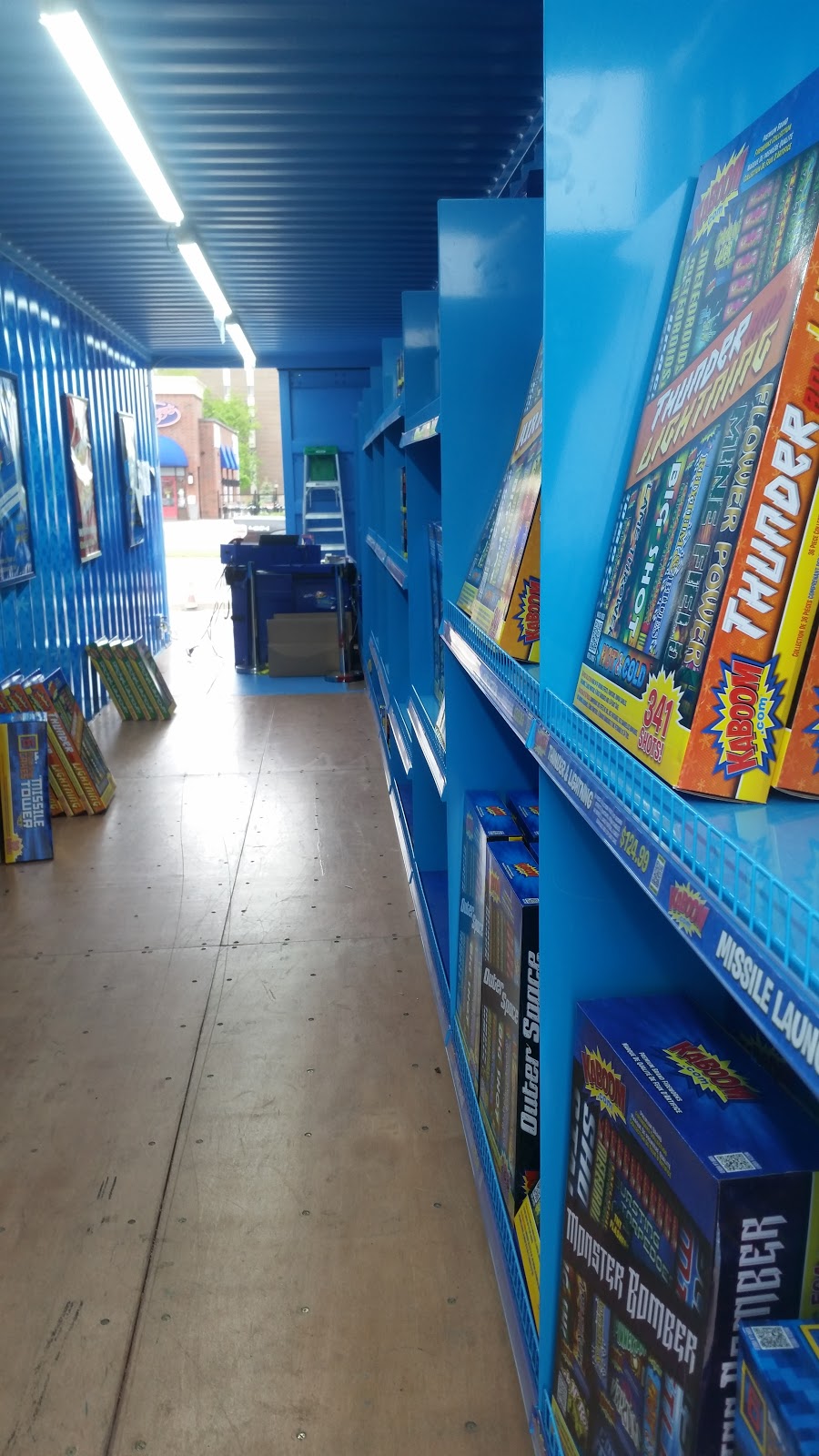 Kaboom Fireworks | 640 Queenston Road, Queenston Place, Hamilton, ON L8K 1K2, Canada | Phone: (289) 768-5891