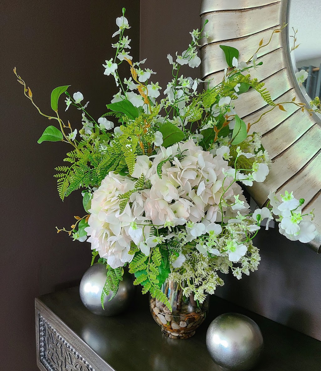 Stemza Faux Floral Couture | 117 Springmere Pl, Chestermere, AB T1X 1J2, Canada | Phone: (403) 650-8136