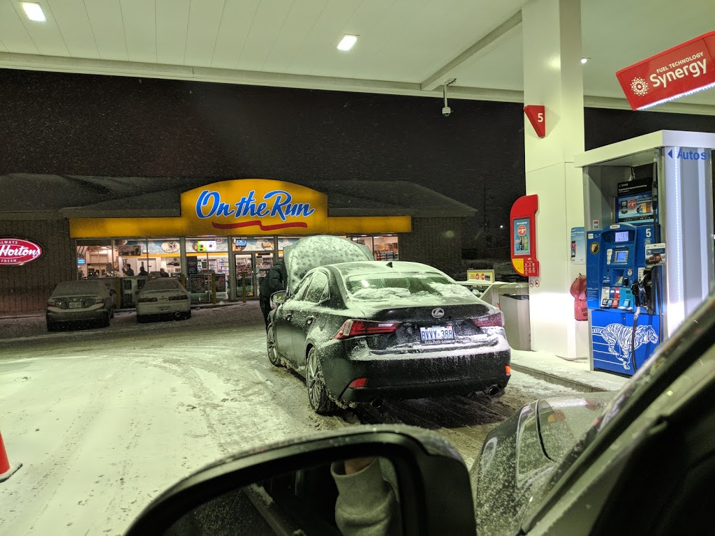 Esso | 632 Burnhamthorpe Rd W, Mississauga, ON L5B 2C4, Canada | Phone: (905) 848-0786