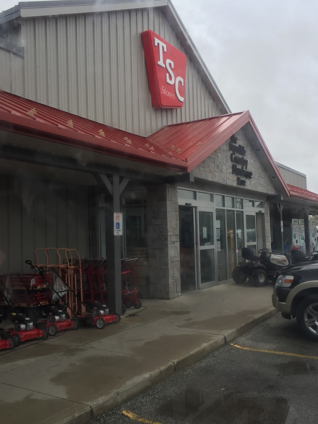 Peavey Mart | 787 St Clair St, Chatham, ON N7M 5J7, Canada | Phone: (519) 354-5370
