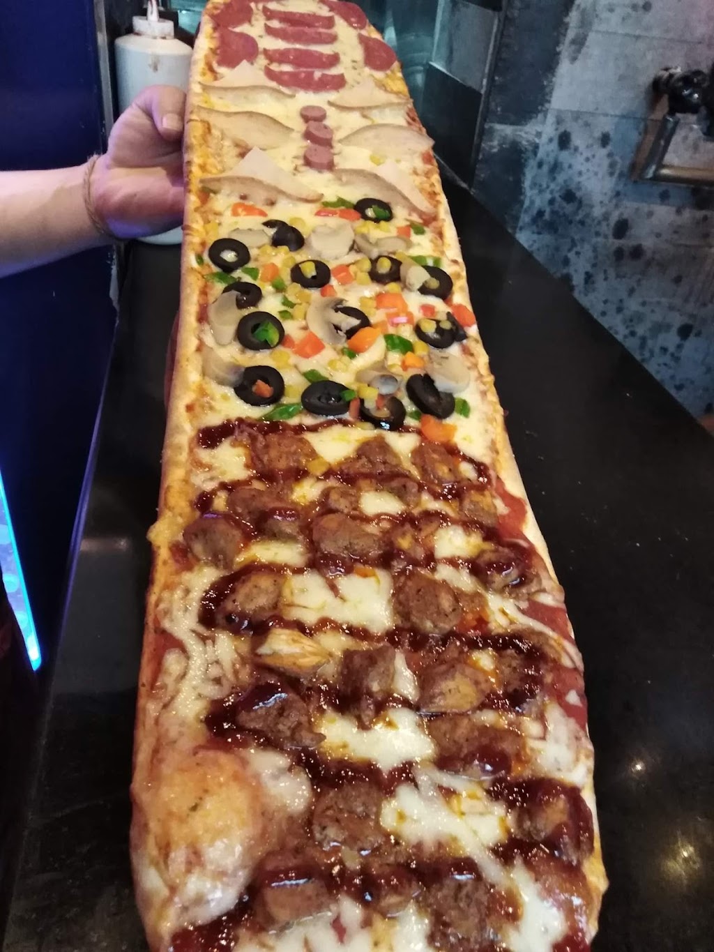Pizzeria Casa Rita | 550 Bd Beaconsfield, Beaconsfield, QC H9W 4E2, Canada | Phone: (514) 697-3722