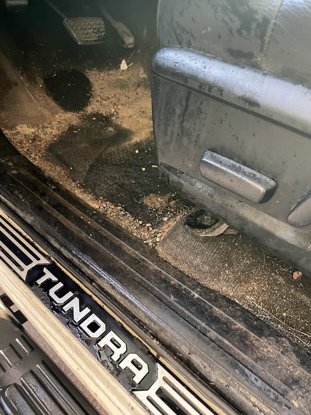 Lave Auto Pitirri | 91 106e Av, Saint-Jérôme, QC J7Y 1G4, Canada | Phone: (450) 822-8934