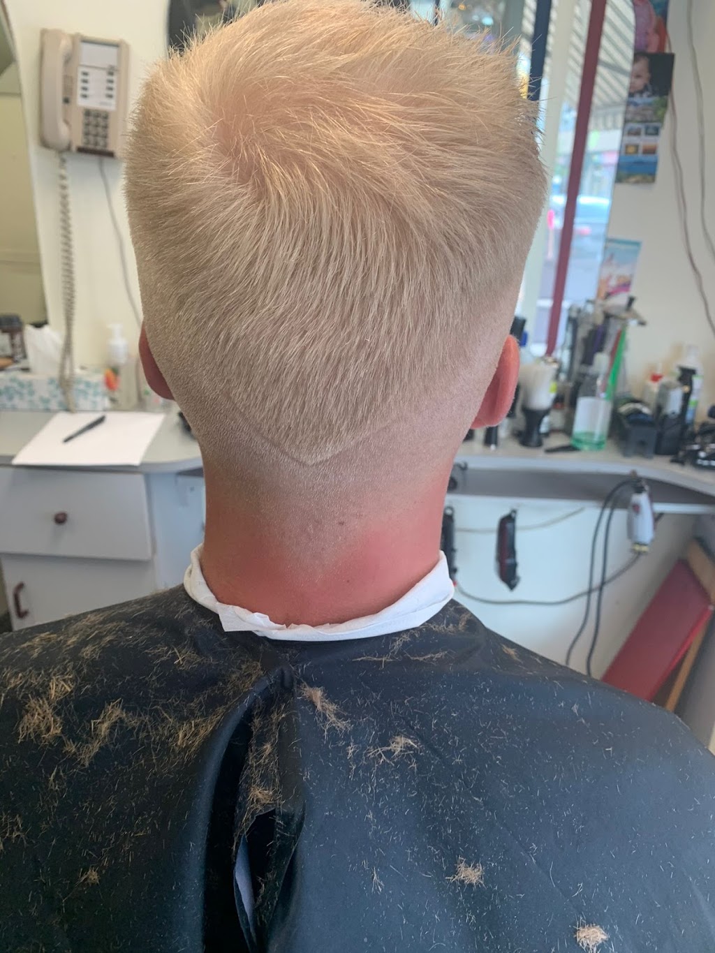Ernestos Barber Shop | 887 Bank St, Ottawa, ON K1S 3W4, Canada | Phone: (613) 238-5038
