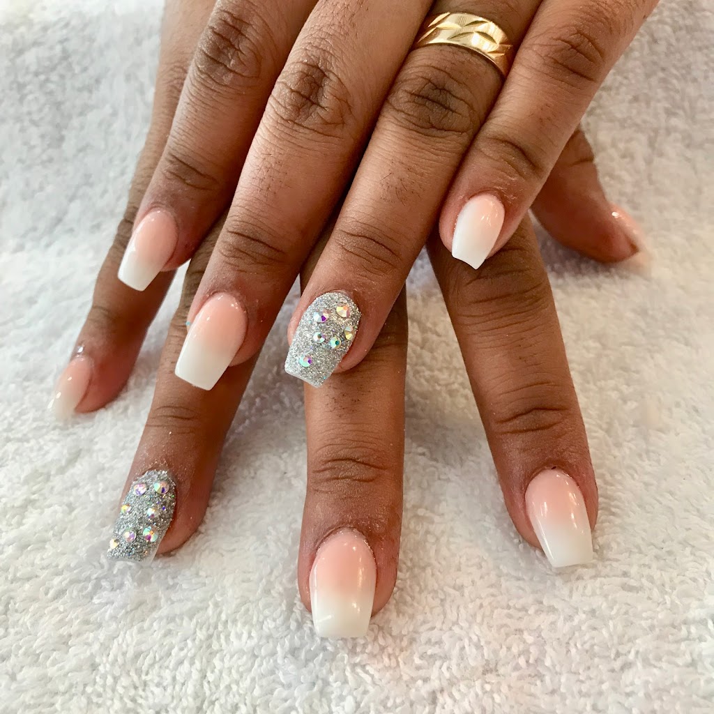 Jolie Nails & Spa | 1770 St Clair Ave W, Toronto, ON M6N 1J3, Canada | Phone: (416) 656-2520