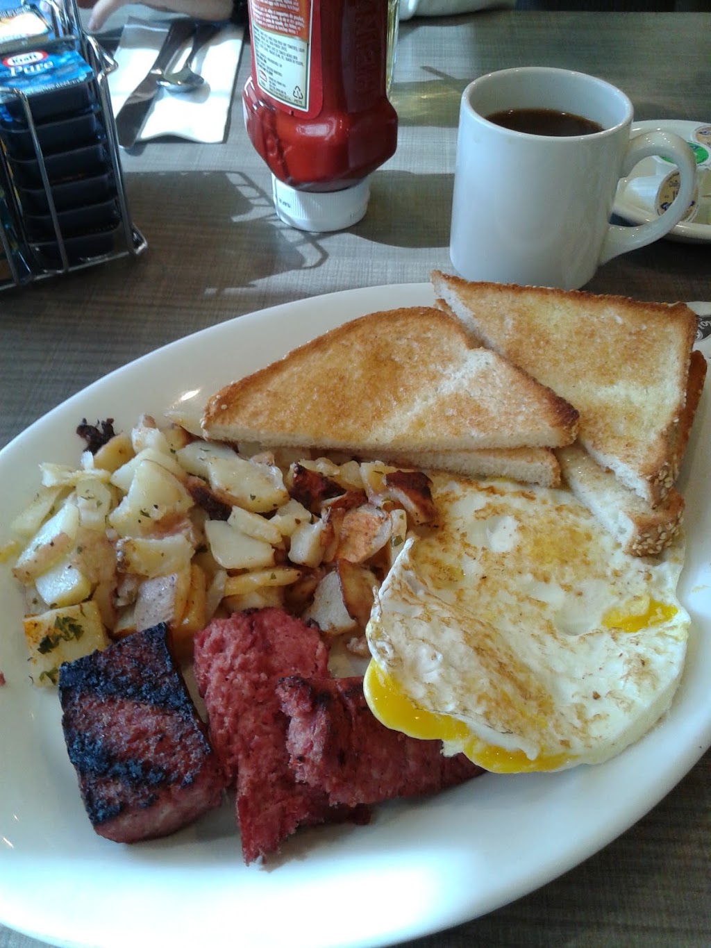 Rickys Country Restaurant | 32080 Marshall Rd, Abbotsford, BC V2A 1A1, Canada | Phone: (604) 854-3344