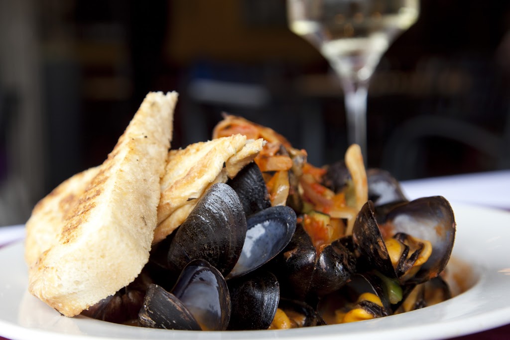 Jacobs Grill | 1398 King St N, St. Jacobs, ON N0B 2N0, Canada | Phone: (519) 664-2575