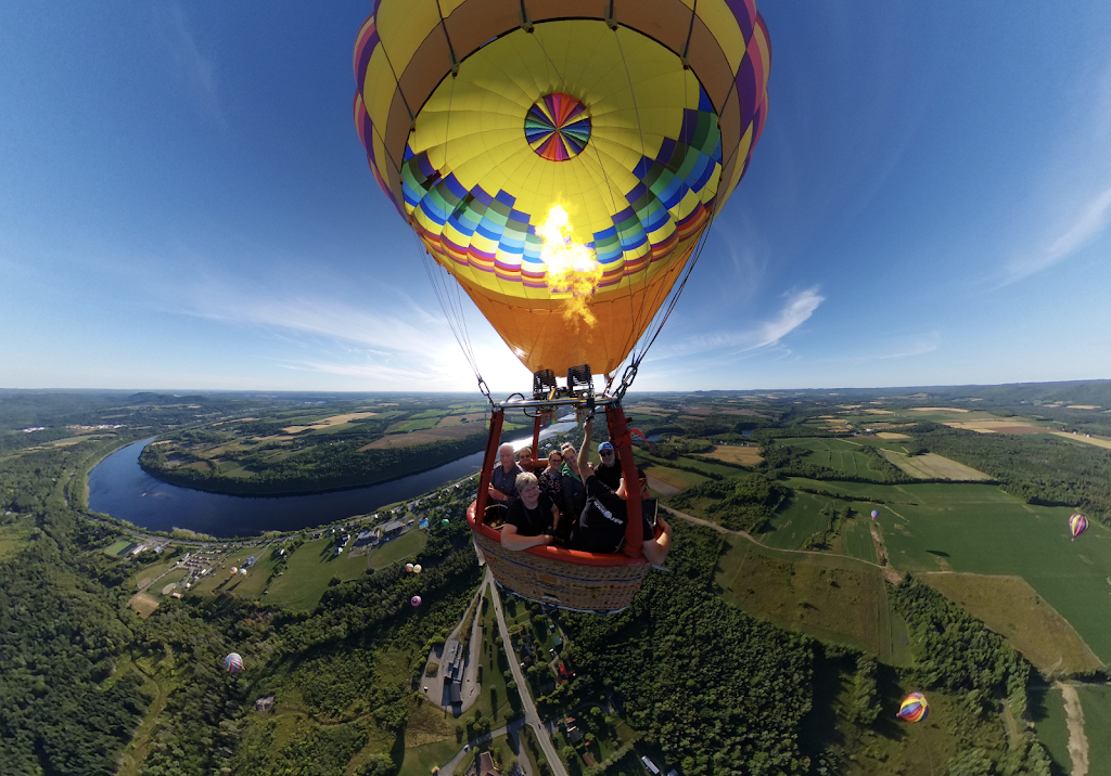 Montréal montgolfière | 73 Rue du Château, Saint-Jean-sur-Richelieu, QC J2W 1V4, Canada | Phone: (514) 791-6659