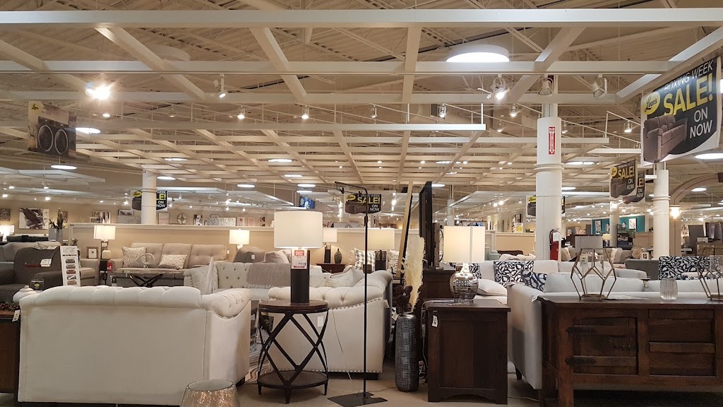 Leons Furniture | 286 Fairway Rd S, Kitchener, ON N2C 1W9, Canada | Phone: (519) 894-1850