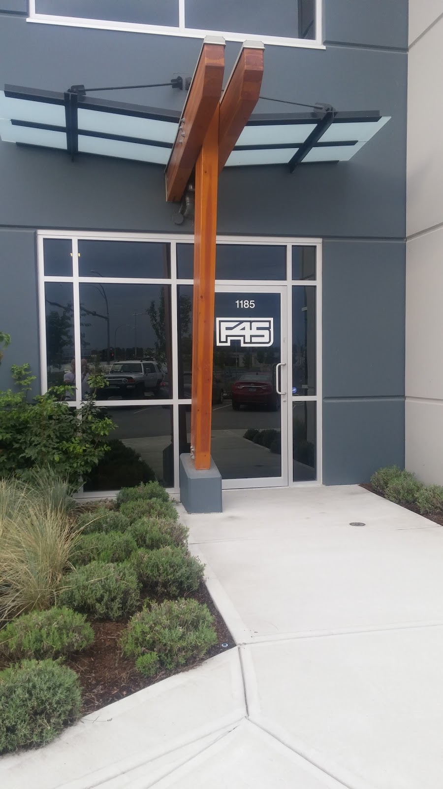 F45 Training Port Coquitlam | 575 Seaborne Ave Unit 2130, Port Coquitlam, BC V3E 3G7, Canada | Phone: (604) 941-4388