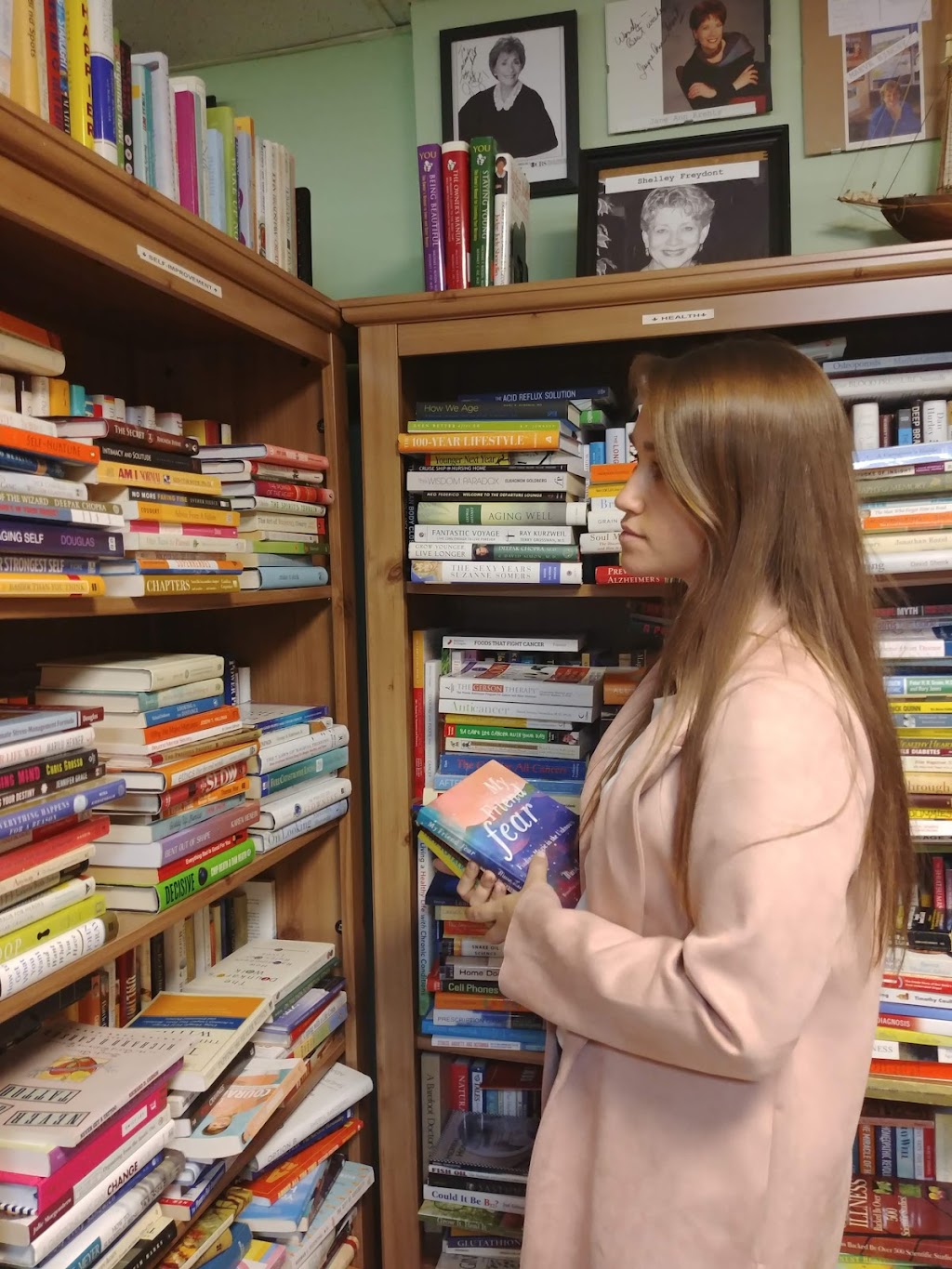 Rivendell Books | 165 Wellington St W, Barrie, ON L4N 1L1, Canada | Phone: (705) 722-4884