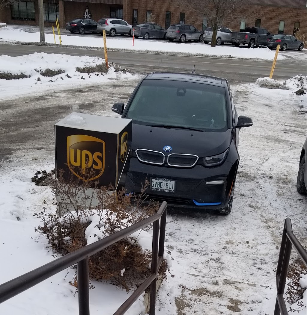 UPS Customer Centre | 474 Welham Rd, Barrie, ON L4N 8Z4, Canada | Phone: (800) 742-5877