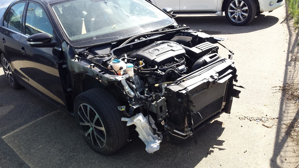 FFUN Collision Centre | 501 Avenue P S, Saskatoon, SK S7M 4A8, Canada | Phone: (306) 244-6322