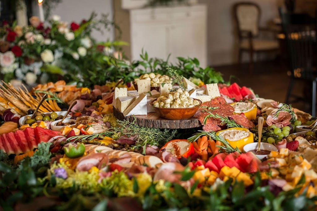 The Glass Manor - Wedding Venue | 5108 County Road 27 R.R.#1, Cookstown, ON L0L 1L0, Canada | Phone: (705) 458-1275