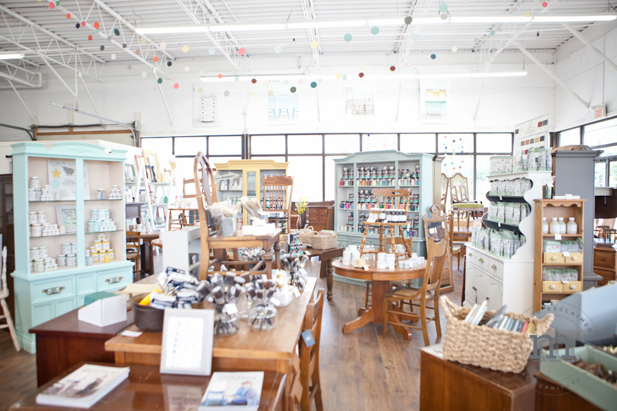 Mango Reclaimed | 2001 Thickson Rd S, Whitby, ON L1N 6J3, Canada | Phone: (289) 356-2214