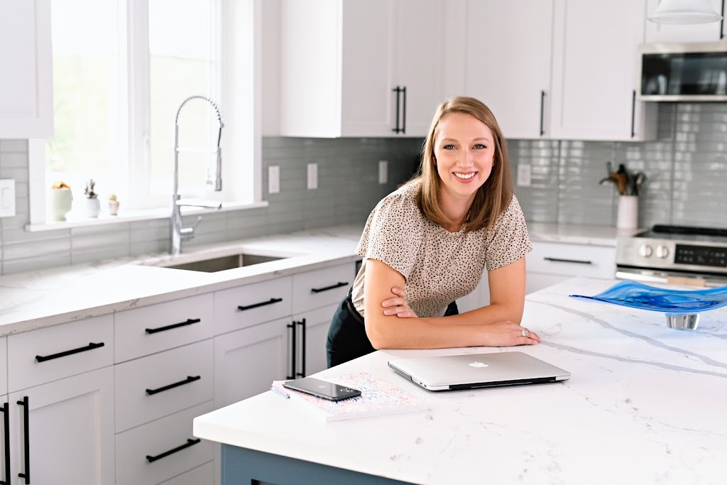 Emily Brown Ottawa Valley REALTOR | 6081 Hazeldean Rd #12b, Stittsville, ON K2S 1B9, Canada | Phone: (613) 807-0164