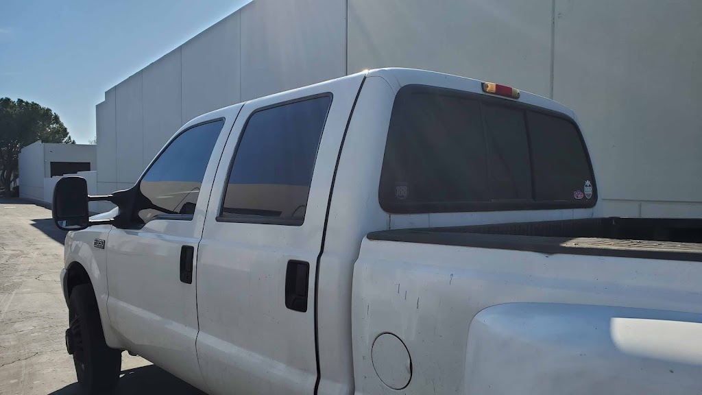 Shadow Tints | 1384 Rue Gibbon, Laval, QC H7W 4S8, Canada | Phone: (450) 497-0660