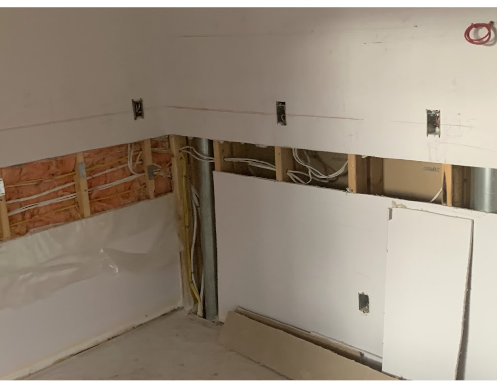 Calgary Electrician | 14240 Evergreen St SW, Calgary, AB T2Y 2W9, Canada | Phone: (587) 436-8145