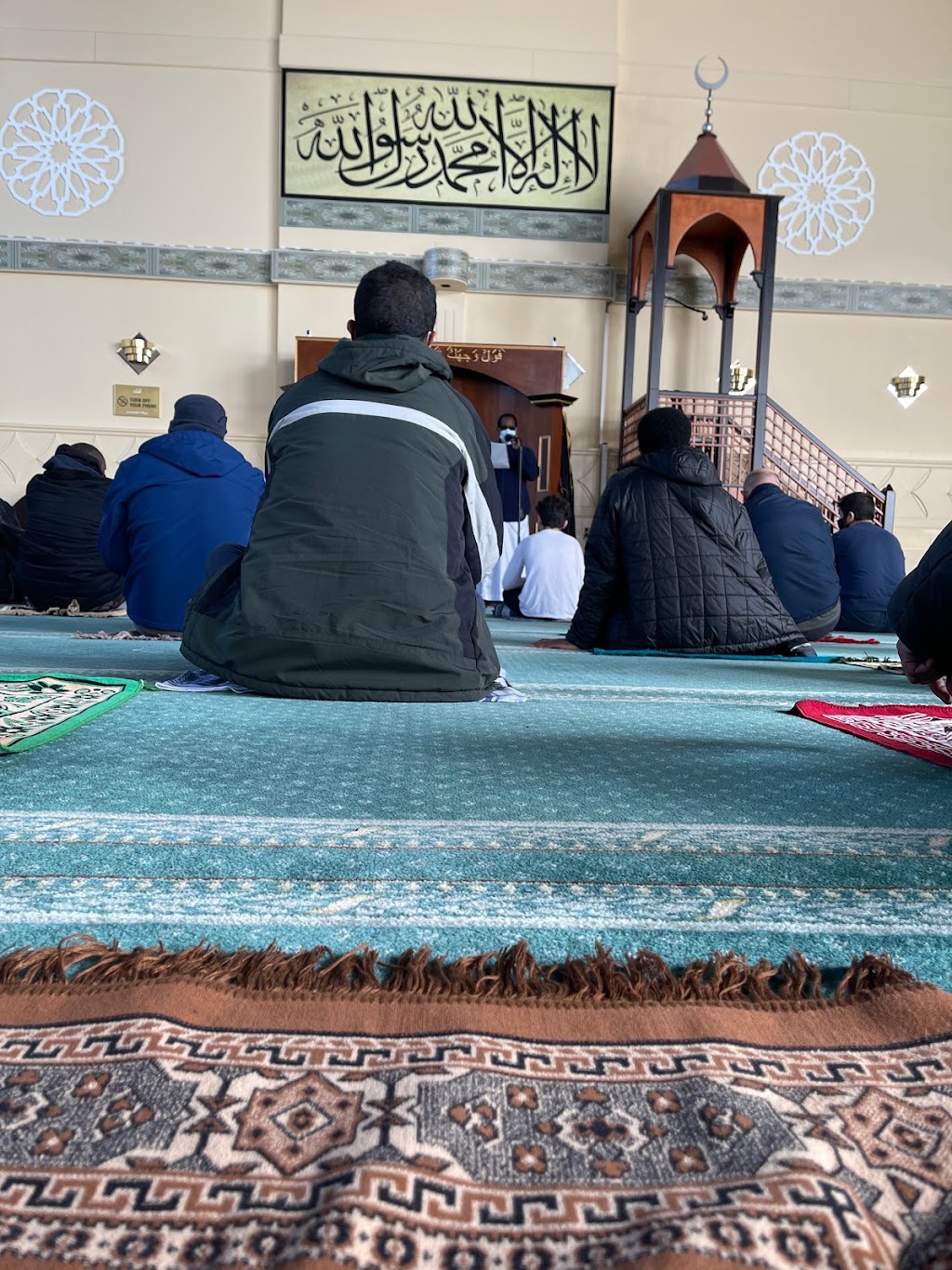 Assalam Mosque Corporation | 2335 St. Laurent Blvd #100, Ottawa, ON K1G 5G6, Canada | Phone: (613) 739-3939