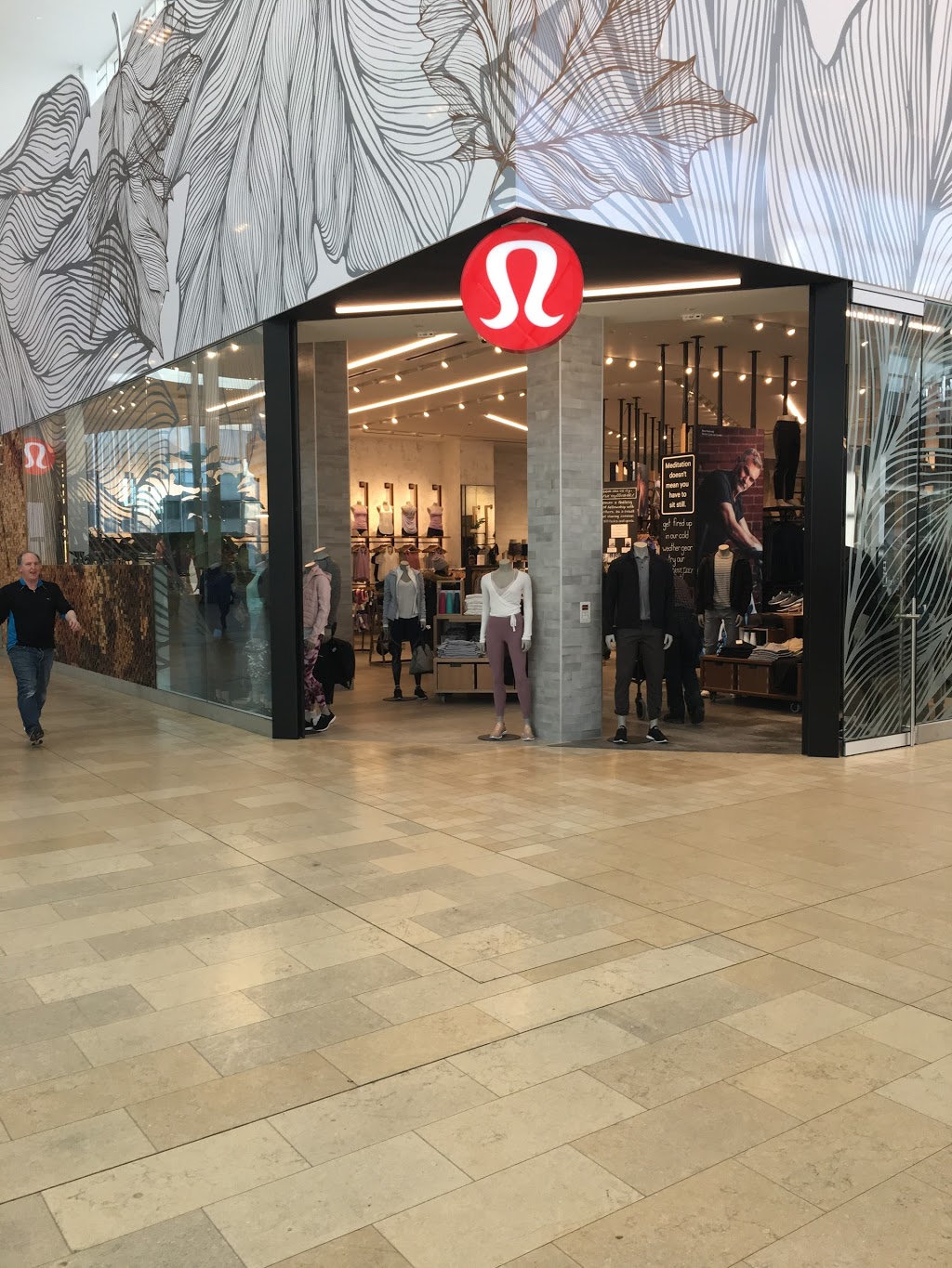 lululemon | 3401 Dufferin St Unit 512, Toronto, ON M6A 2T9, Canada | Phone: (416) 256-3883