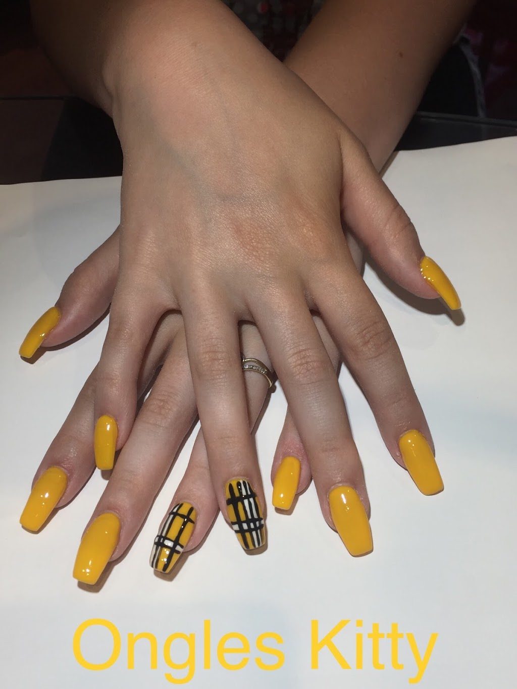 Ongles Kitty | 365 Boulevard de lAnge-Gardien, LAssomption, QC J5W 1S4, Canada | Phone: (450) 751-5418