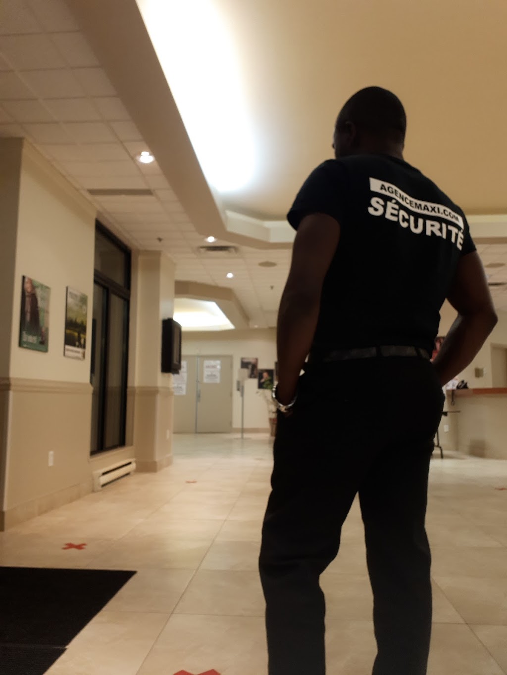 Agence Maxi Securite et Protection | 2400 Rue Centre, Montréal, QC H3K 1J8, Canada | Phone: (514) 747-7642