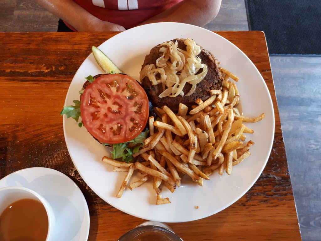 Moodys Bar & Grill | 3 Tupper St, Millbrook, ON L0A 1G0, Canada | Phone: (705) 932-6663