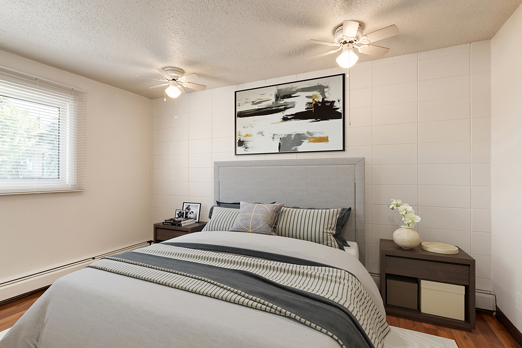 Sandstone Manor | 2241 14 St SW, Calgary, AB T2T 3T3, Canada | Phone: (855) 247-1492