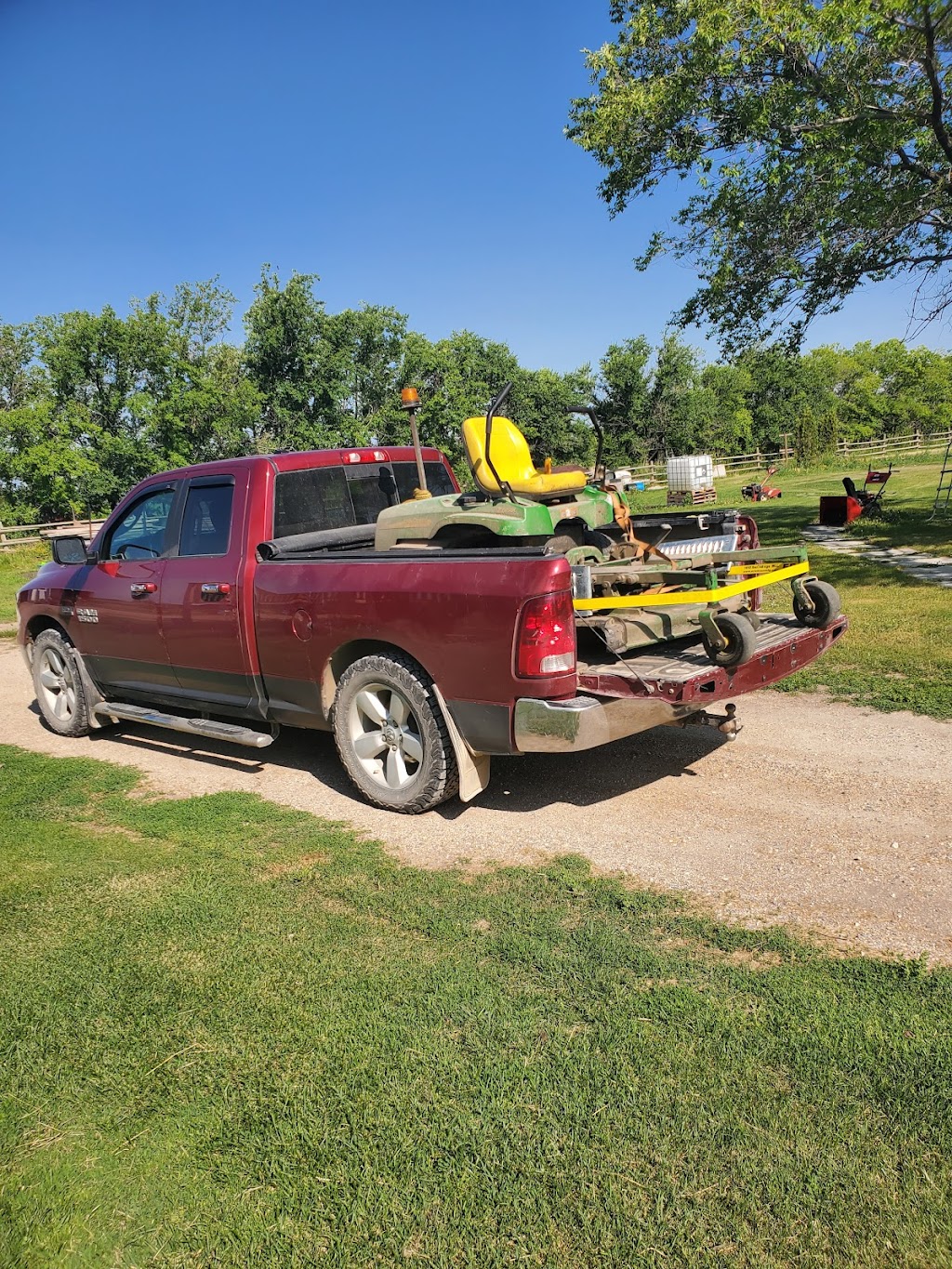 Peters Small Engines Kleefeld | 26082 Rd 31N, Kleefeld, MB R0A 0V0, Canada | Phone: (204) 381-1149