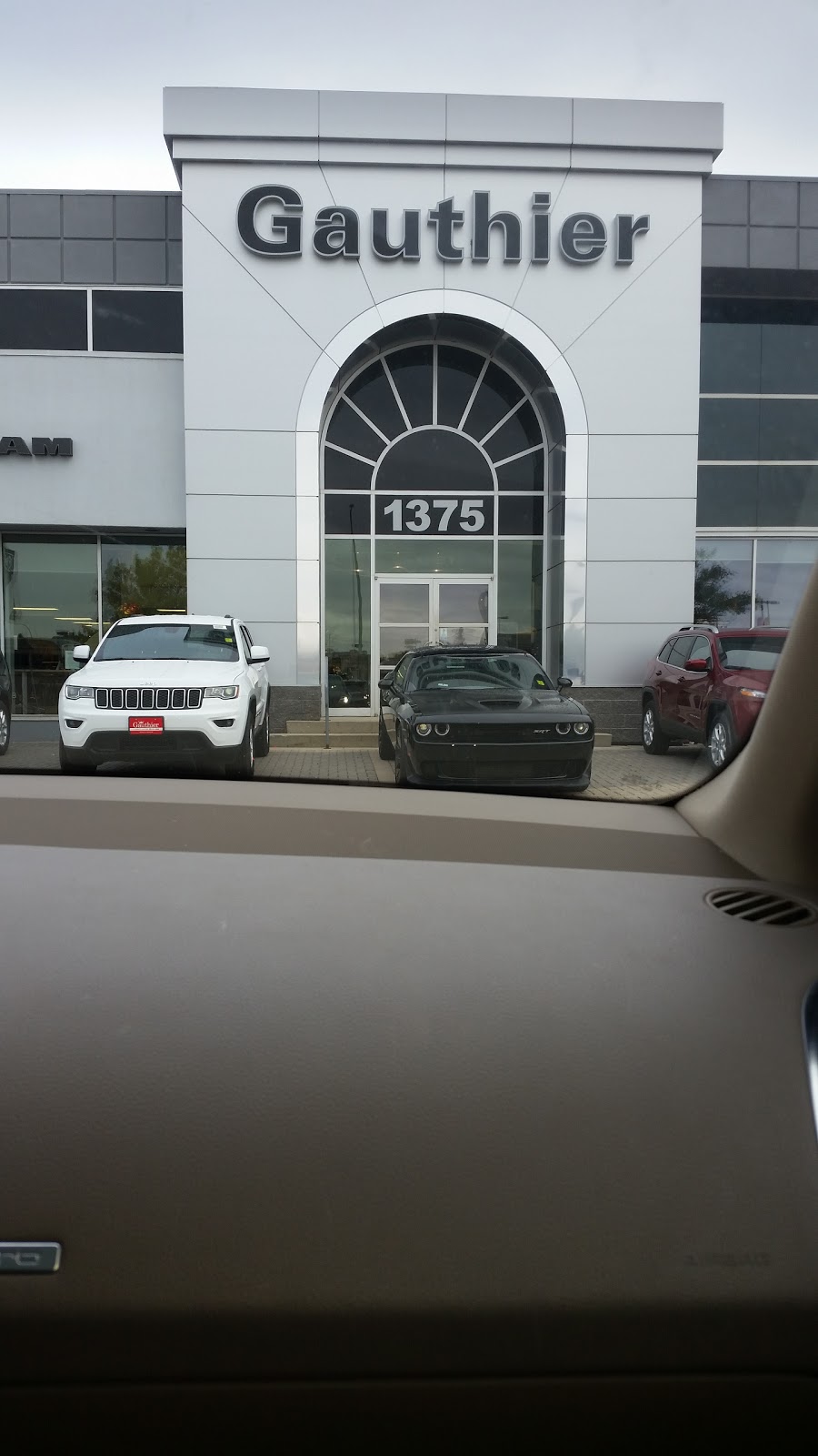 Gauthier Chrysler Dodge Ram Jeep | 1375 Regent Ave W, Winnipeg, MB R2C 3B2, Canada | Phone: (204) 661-8999