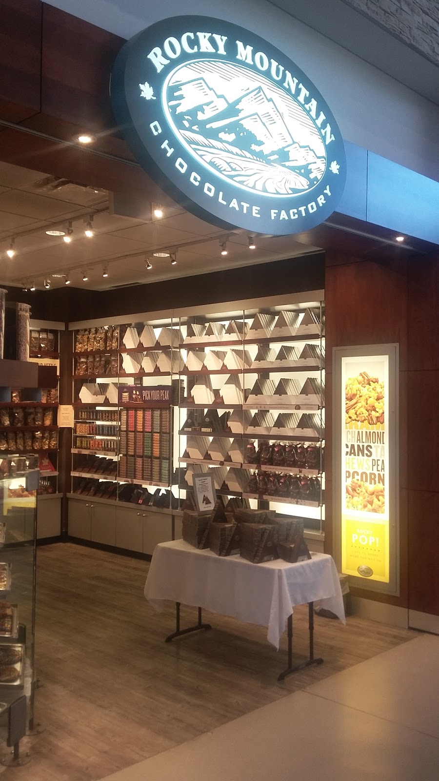 Rocky Mountain Chocolate Factory | The Outlet Collection, 300 Taylor Rd Unit 807, Niagara-on-the-Lake, ON L0S 1J0, Canada | Phone: (905) 685-5500