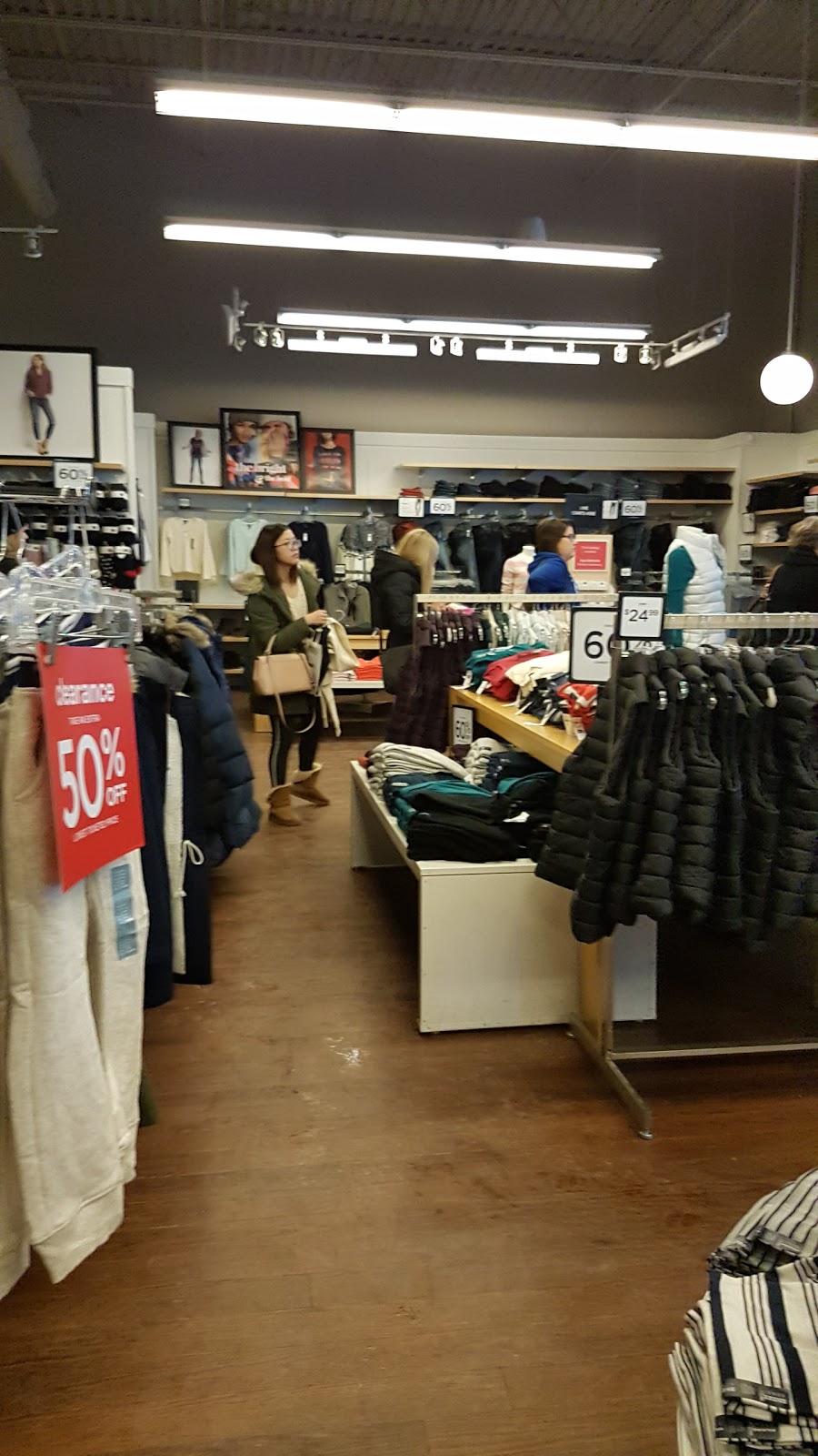 Gap Outlet | clothing store | 1718 Preston Ave N, Saskatoon, SK S7N 4Y1, Canada | 3069319711 OR +1 306-931-9711
