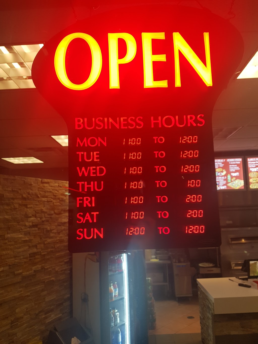 341 pizza&wings | 1540 North Service Rd W, Oakville, ON L6M 4A1, Canada | Phone: (905) 825-3300