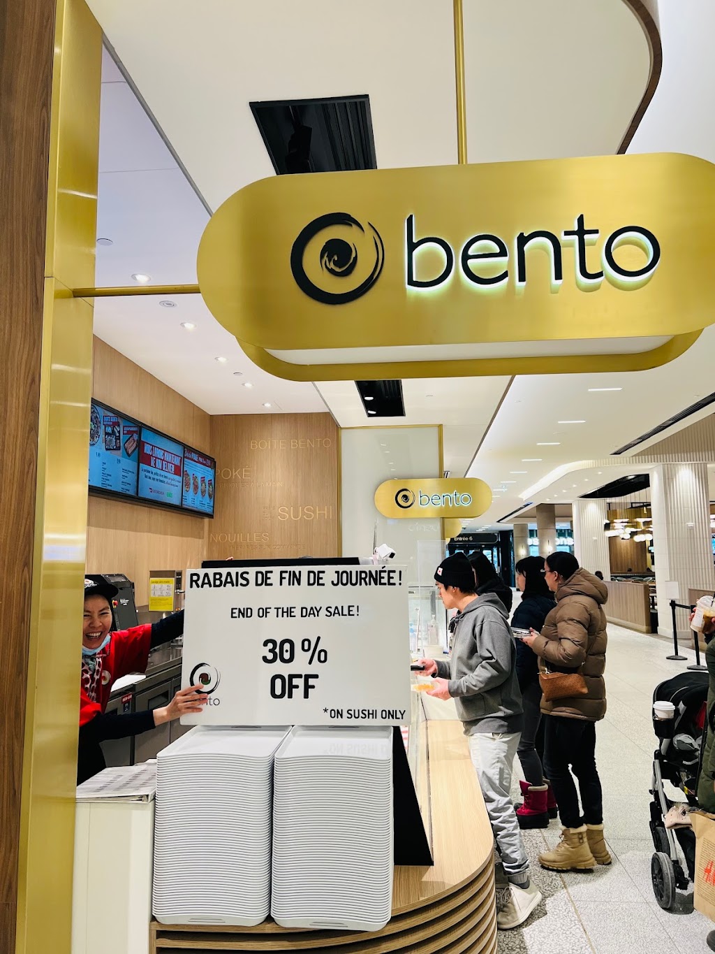 Bento Sushi | 6801 Route Transcanadienne, Pointe-Claire, QC H9R 5J2, Canada | Phone: (514) 695-1610