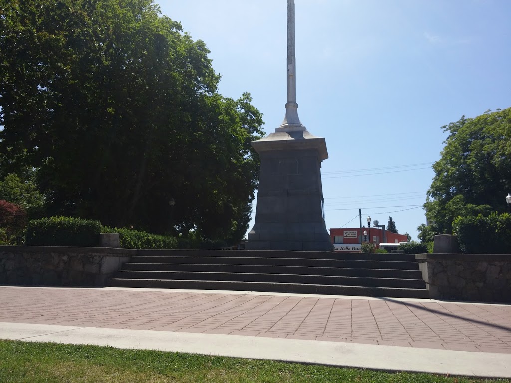 Memorial Park | 1200 Esquimalt Rd, Victoria, BC V9A 3N8, Canada | Phone: (250) 412-8500