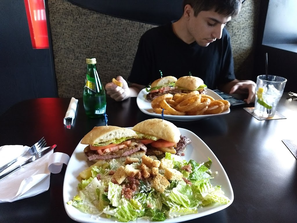 Chicago Pub & Billards | 1 Hespeler Rd, Cambridge, ON N1R 8L4, Canada | Phone: (519) 621-2222