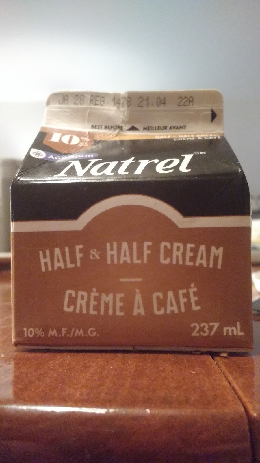 Milk Marc Variety | store | 900 Wellington St, Sarnia, ON N7T 1J5, Canada | 5193362882 OR +1 519-336-2882