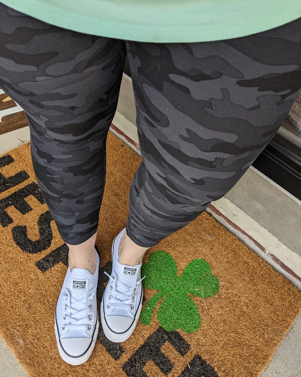 Sweetlegs Cambridge With SherryD | 15 Elma Pl, Cambridge, ON N3C 4E6, Canada | Phone: (519) 841-3053