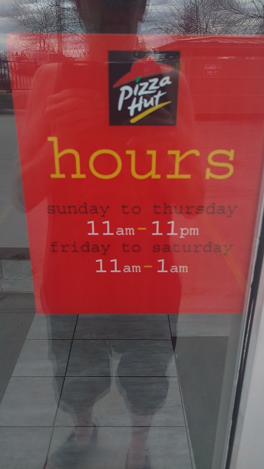 Pizza Hut | 10233 Elbow Dr SW, Calgary, AB T2W 1E6, Canada | Phone: (403) 310-1010
