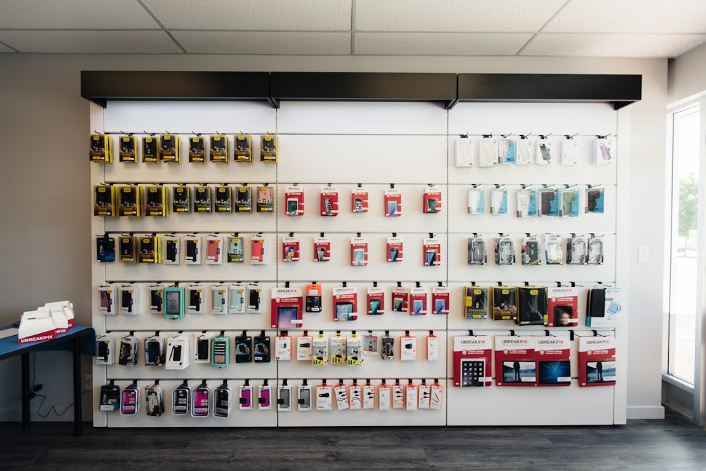 uBreakiFix cell phone repairs | 1048 Marine Dr, North Vancouver, BC V7P 1S5, Canada | Phone: (604) 674-4349