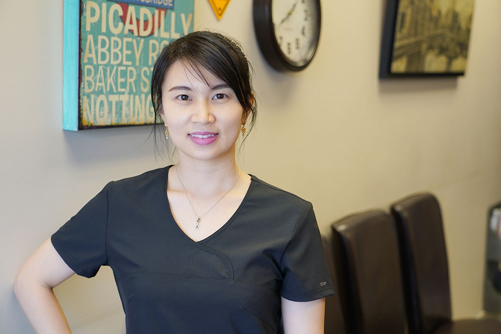 Cawthra Dental | 704 Burnhamthorpe Rd E, Mississauga, ON L4Y 2X3, Canada | Phone: (905) 279-9998