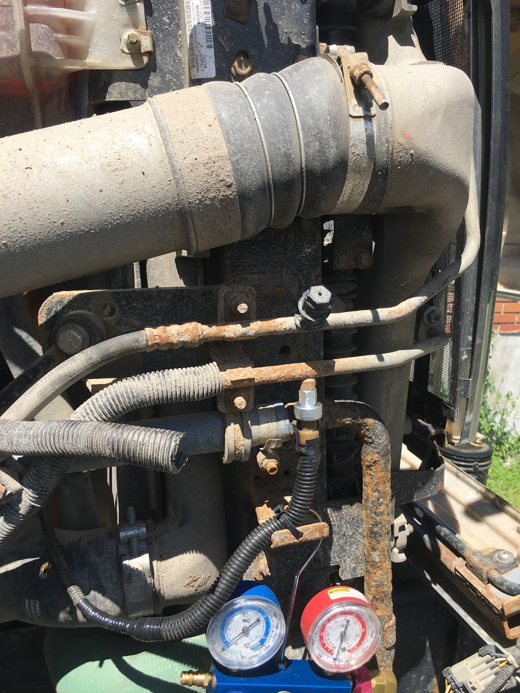Air Conditioning Service for Mobile Equipment -Mobilaire | 511 Chemin de Harrington, Grenville-sur-la-Rouge, QC J0V 1B0, Canada | Phone: (613) 677-1539