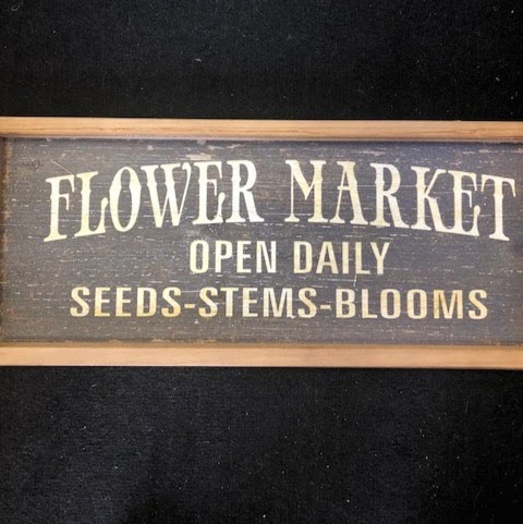 Flowers in Burlington | 2222 Brant St unit 15, Burlington, ON L7P 4L5, Canada | Phone: (905) 319-6161