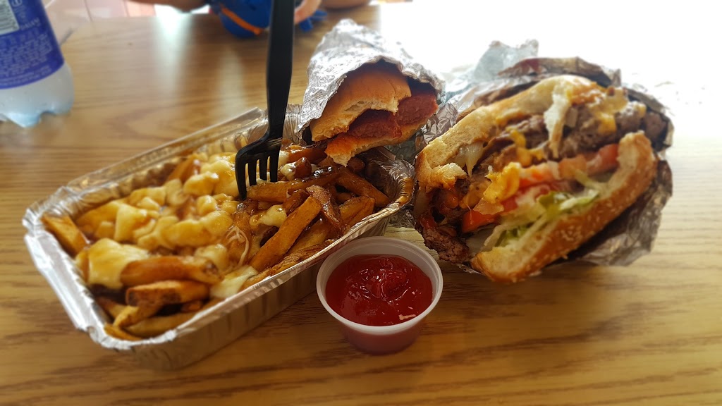 Five Guys | 1371 Boulevard Michèle-Bohec, Blainville, QC J7C 0M4, Canada | Phone: (450) 933-5078