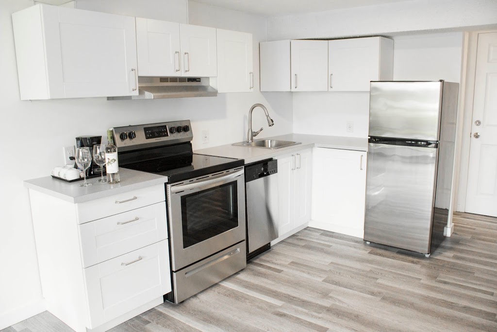 Bowmanville Marina Inn & Suites | 70 Port Darlington Rd, Bowmanville, ON L1C 3K3, Canada | Phone: (905) 623-4925
