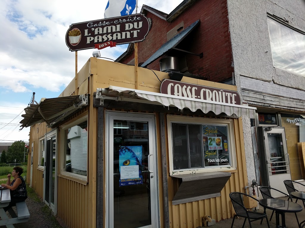 Casse-Croute-LAmi Du Passant | 667 Avenue de Grand-Mère, Grand-Mère, QC G9T 2H6, Canada | Phone: (819) 538-6319
