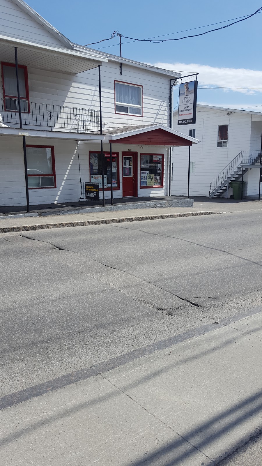 Boissonneault R Centre Nutrition Animale | 1649 Avenue Lapierre, Québec, QC G3E 1K9, Canada | Phone: (418) 842-2788