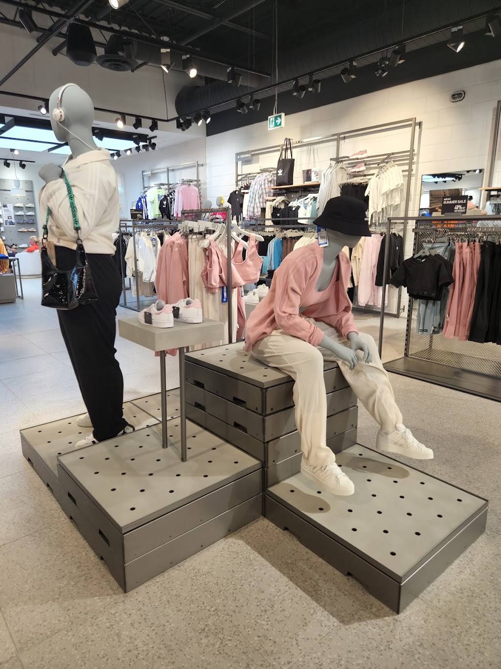 adidas Store Toronto, Sherway Gardens | 25 The West Mall, Toronto, ON M9C 1B8, Canada | Phone: (647) 480-3089