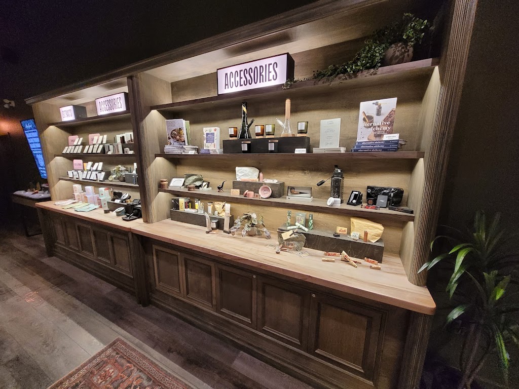 Miss Jones Goderich Outpost | 397 Bayfield Rd, Goderich, ON N7A 4E9, Canada | Phone: (226) 455-6595