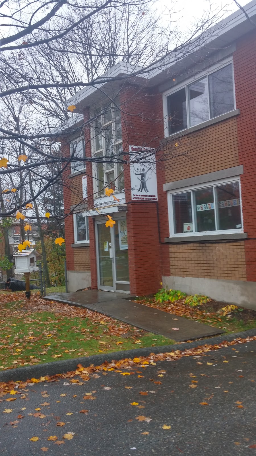 Famille Espoir | 1520 Rue Dunant, Sherbrooke, QC J1H 4A2, Canada | Phone: (819) 569-7923